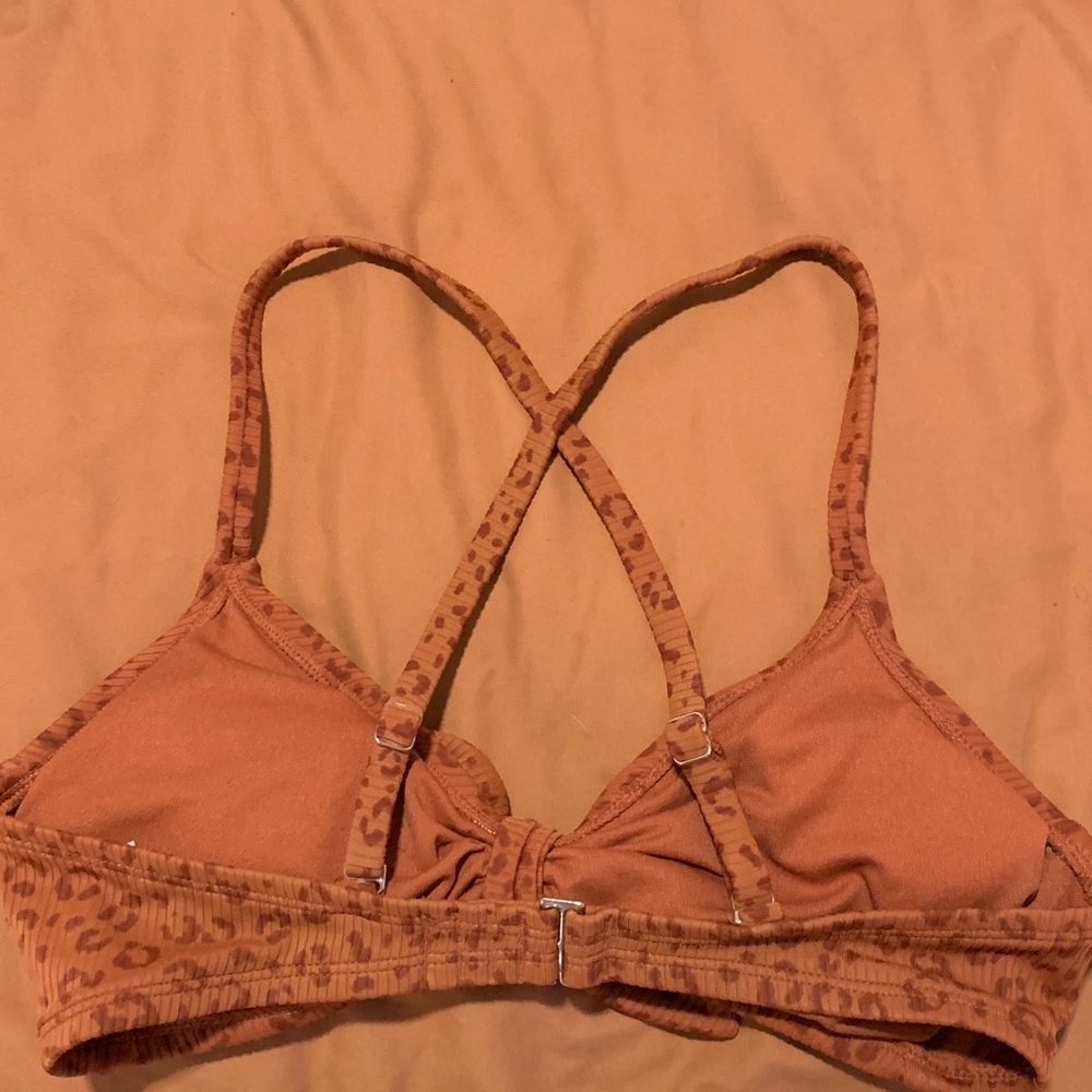 Bikini - Picture 3 of 3